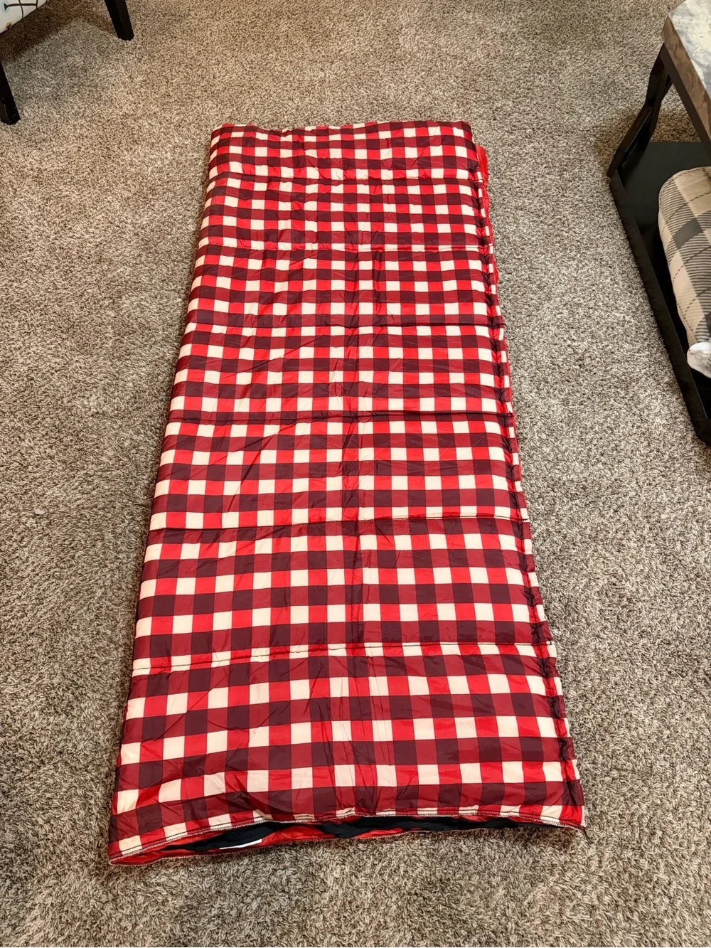 Exxel Outdoors cozy red